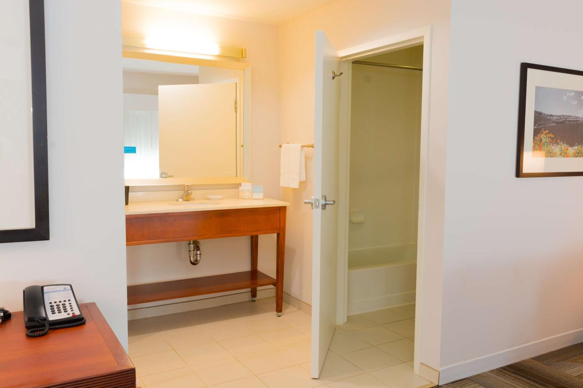 Hampton Inn & Suites Riverside/Corona East Eksteriør bilde