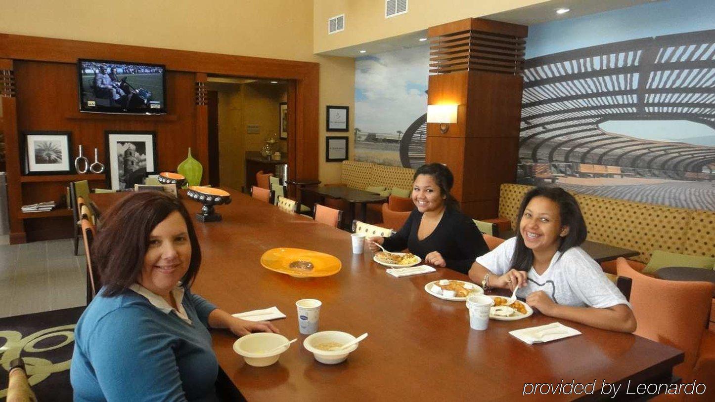 Hampton Inn & Suites Riverside/Corona East Restaurant bilde