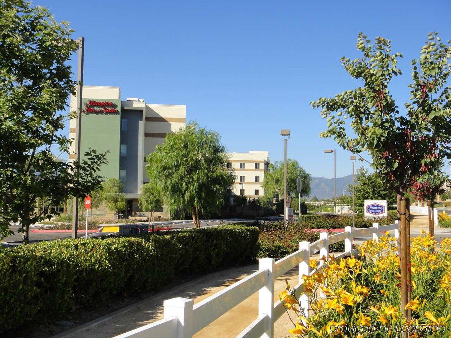 Hampton Inn & Suites Riverside/Corona East Eksteriør bilde