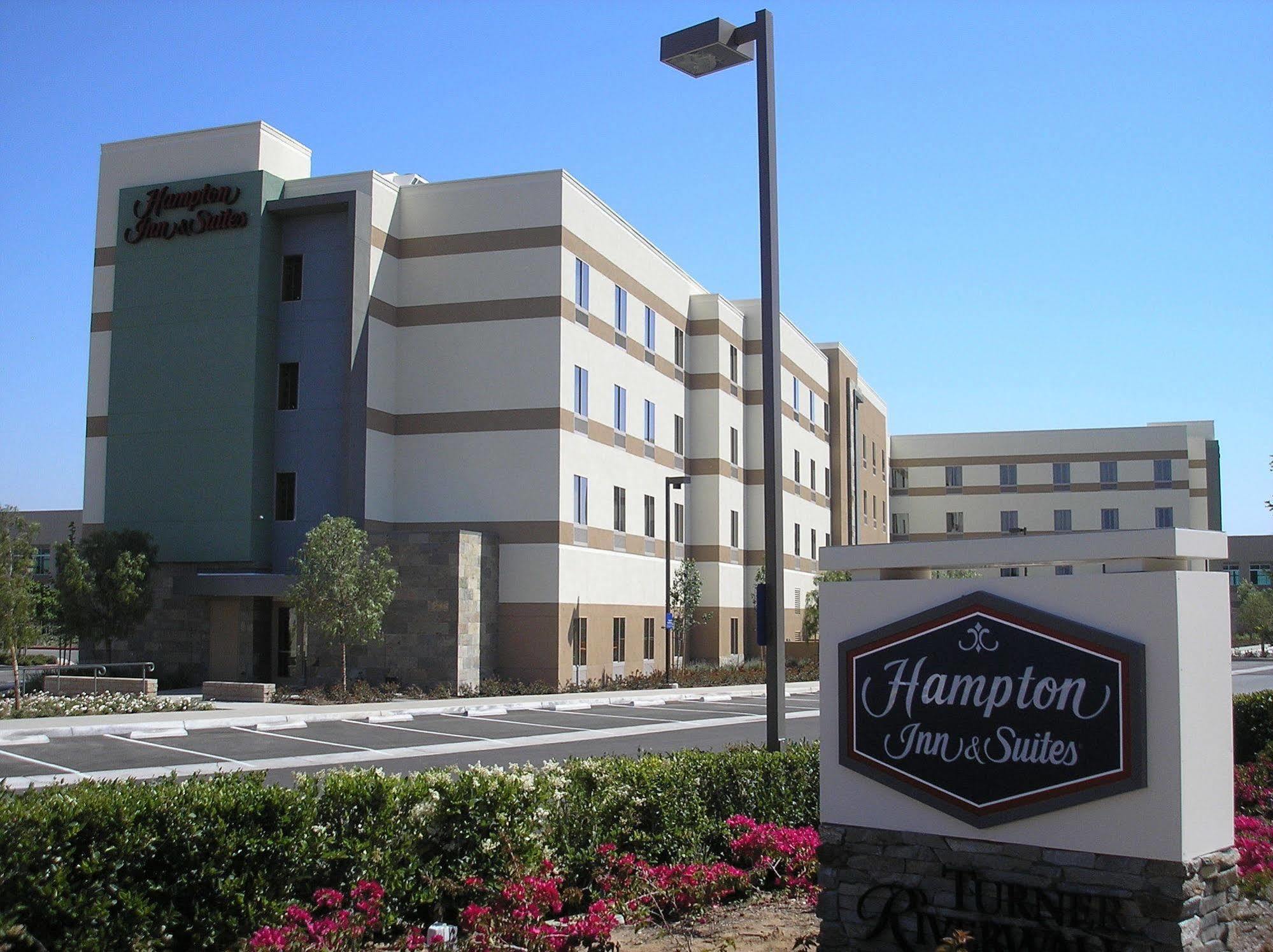 Hampton Inn & Suites Riverside/Corona East Eksteriør bilde